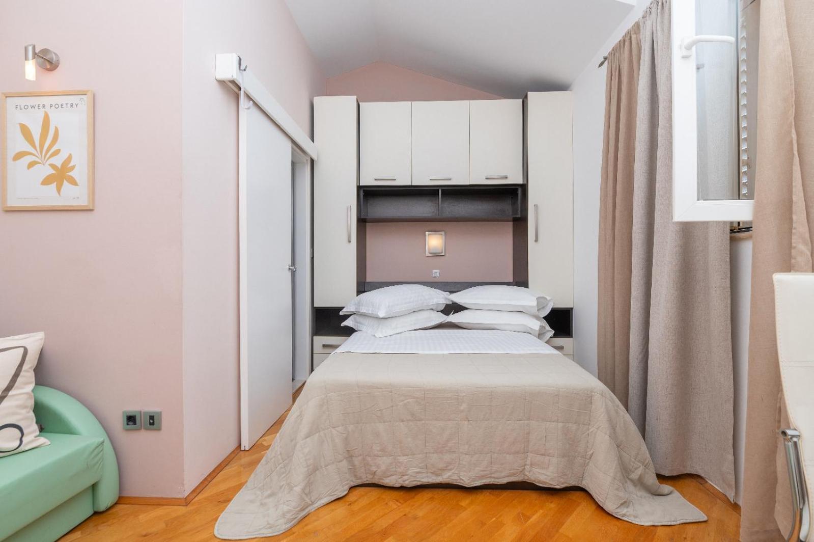 Apartments Luka Toni Krvavica Exterior photo